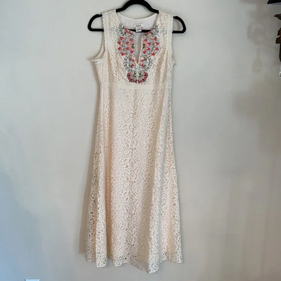 Sundance Lace Embroidered Midi/Maxi Dress - Picture 4 of 8